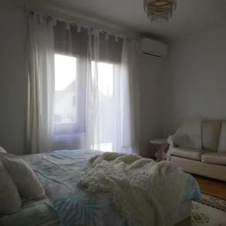 Laszlo Apartman