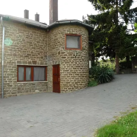 아파트 Laszlo Apartman