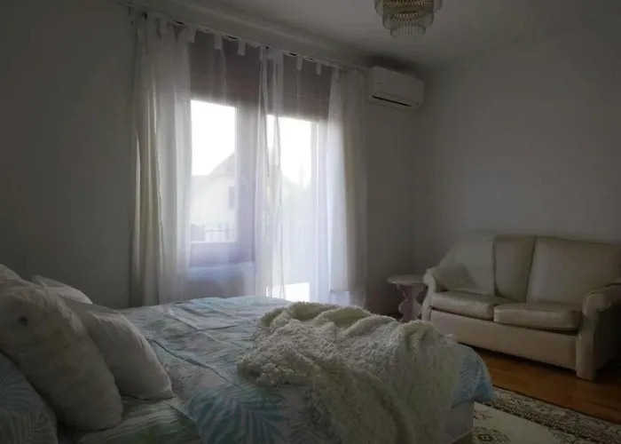 Laszlo Apartman